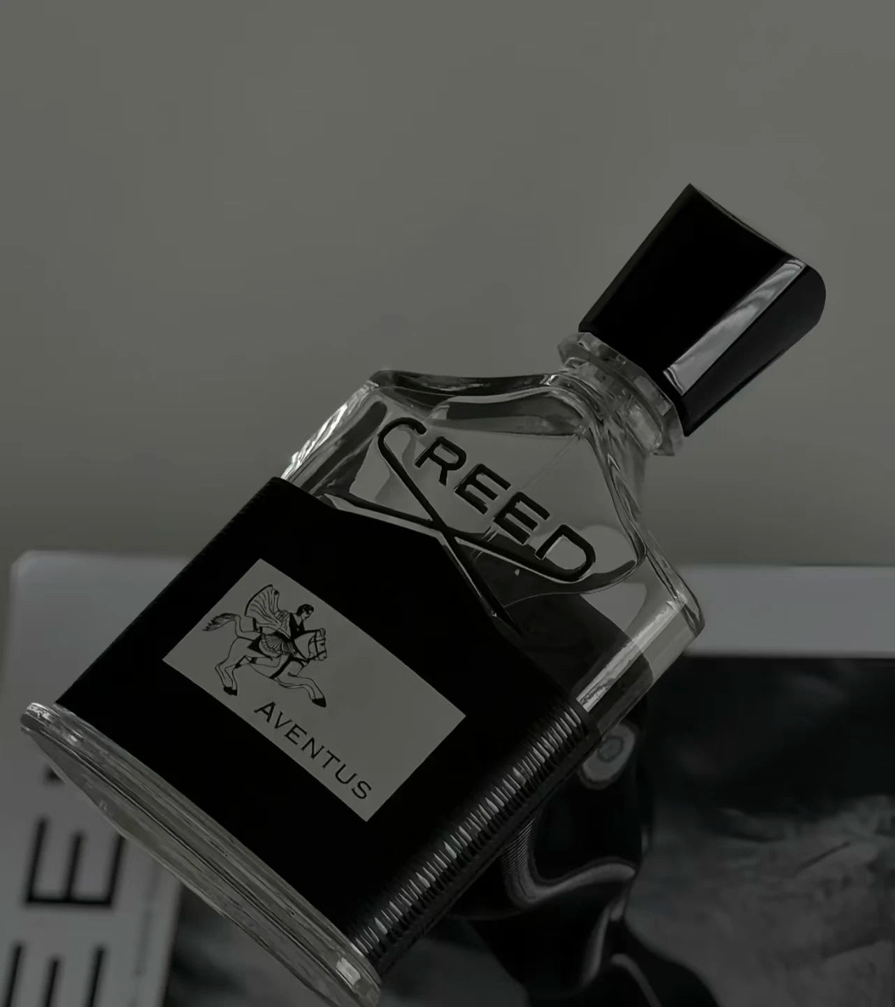 Creed Aventus Men's perfume 100ML/3.4OZ] is a layer of fragrance, which reflects the grand style. Explain men's style.